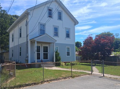 103 Roger Williams Ave, Rumford, RI, 02916-3413 | Card Image