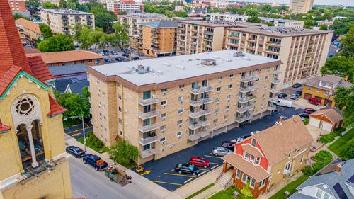apt-4c-300 Circle Ave, Forest Park, IL, 60130-1670 | Card Image