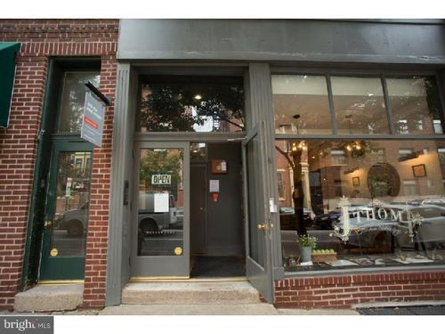 apt-2f-924 Pine St, PHILADELPHIA, PA, 19107-6101 | Card Image