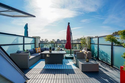 76-728 W 14th St, North Vancouver, BC, V7M0A8 | Card Image