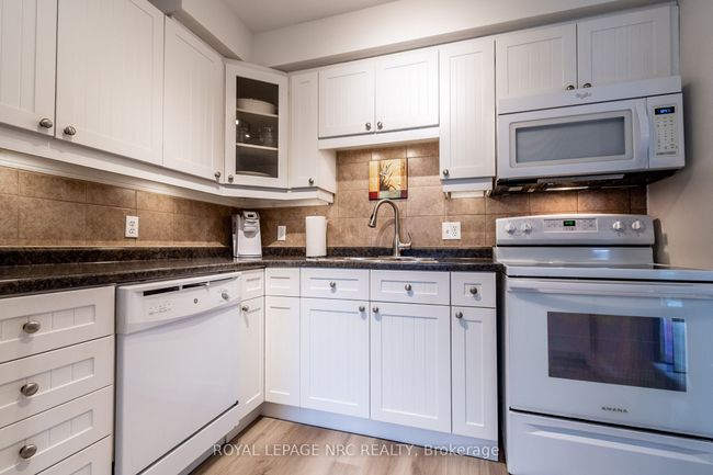 57 - 151 Parnell Rd, Condo with 3 bedrooms, 2 bathrooms and 1 parking in Saint Catharines ON | Image 8
