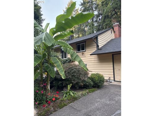 18978 Arrowwood Ave, Lake Oswego, OR, 97035-8304 | Card Image