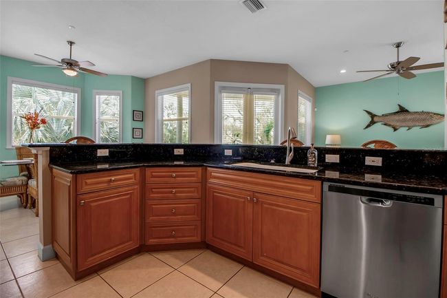 Granite countertops | Image 16