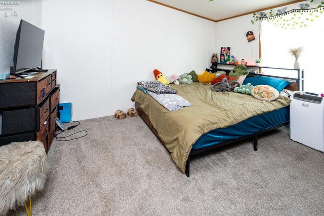 725 N 5 Th St, House other with 3 bedrooms, 2 bathrooms and null parking in Fremont OH | Image 12