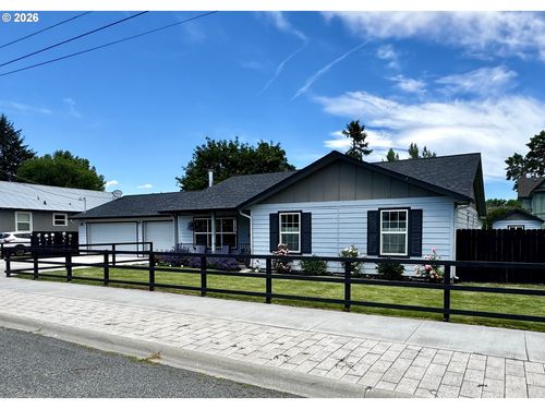 1712 Broadway St, Baker City, OR, 97814-2723 | Card Image