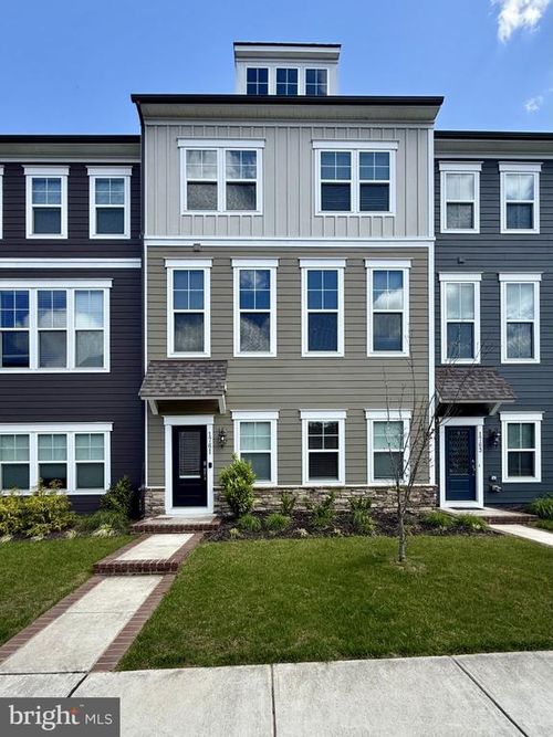 1761 Autumn Maple Leaf Drive, DUMFRIES, VA, 22026 | Card Image