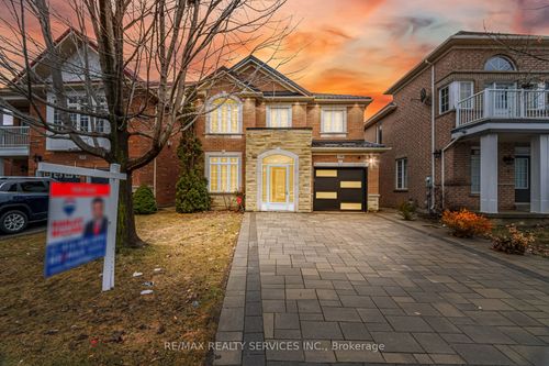 158 Southlake Blvd, Brampton, ON, L6V4S3 | Card Image