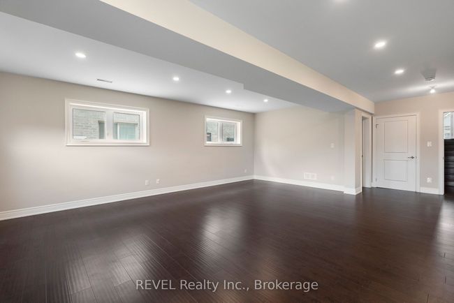 6464 Sam Iorfida Dr, House other with 6 bedrooms, 3 bathrooms and 6 parking in Niagara Falls ON | Image 33
