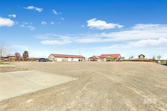 2040 E 2200 N, House other with 9 bedrooms, 6 bathrooms and 2 parking in Twin Falls ID | Image 33