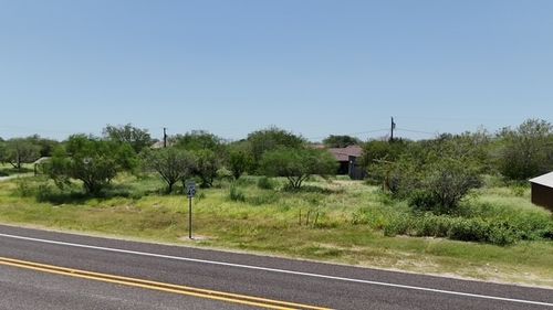 712 S Smith Ave, Hebbronville, TX, 78361-2532 | Card Image