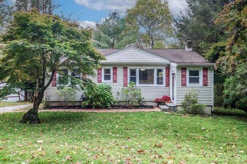 18 Green Pond Rd, New Milford, CT, 06776 | Card Image