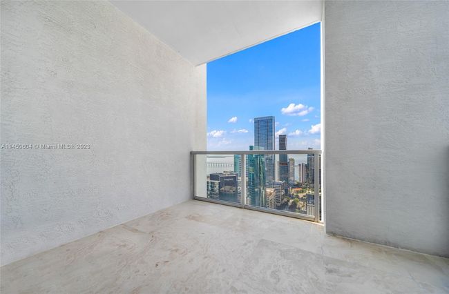 APT-4307 - 1060 Brickell Ave, Condo with 3 bedrooms, 3 bathrooms and null parking in Miami FL | Image 27