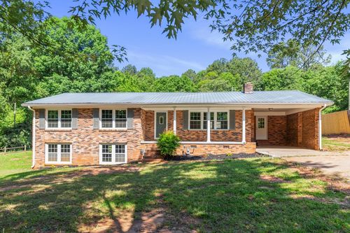 104 Doyle Dr, Seneca, SC, 29678-1822 | Card Image
