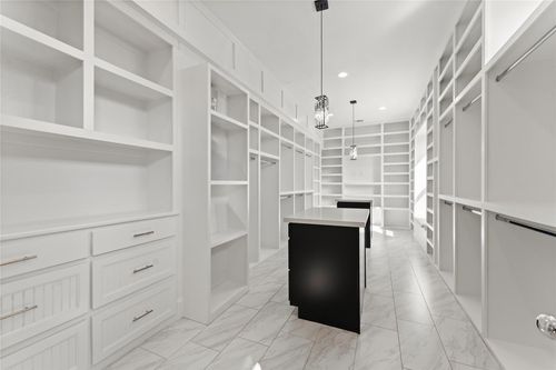 1902 W 25th St, Houston, TX, 77008-1583 | Card Image