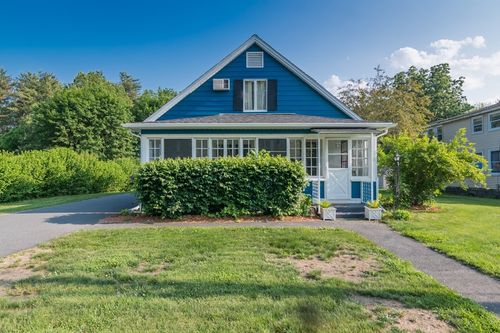 98 Turnpike Rd, Turners Falls, MA, 01376-2601 | Card Image