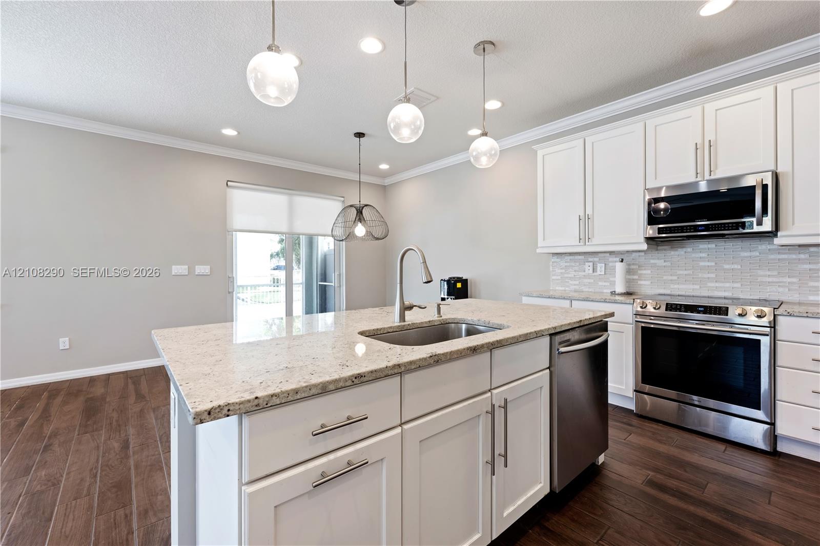 Residential Lease in Hollywood