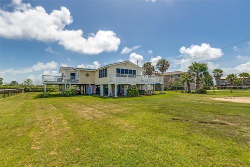 3915 1st St, Galveston, TX, 77554 | Card Image