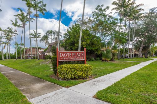 2941 Genoa Pl, West Palm Beach, FL, 33406-5859 | Card Image