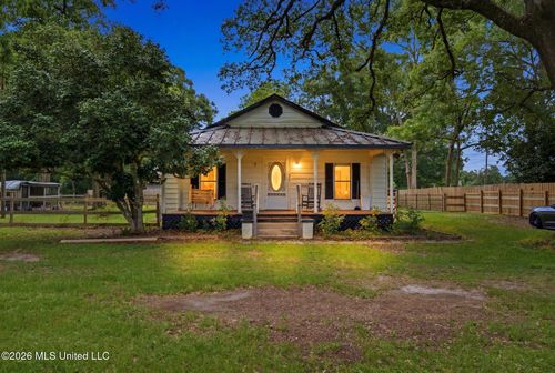 1230 Weeks Rd, Lucedale, MS, 39452-3416 | Card Image