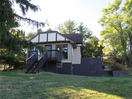 916 Gill Hall Rd, Jefferson Hills, PA, 15025-3314 | Card Image