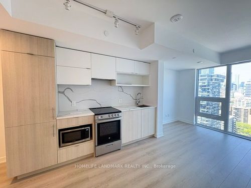 3112-100 Queen St E, Toronto, ON, M5C0B5 | Card Image