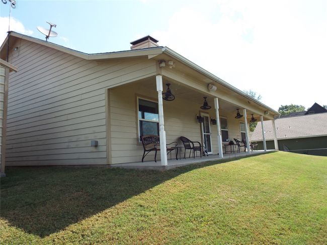 721 Midway Rd, House other with 3 bedrooms, 2 bathrooms and null parking in Tool TX | Image 4