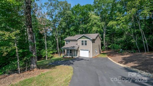 28 Arnie Dr, Etowah, NC, 28729-8784 | Card Image