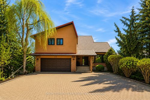 575 Park Cres, Pickering, ON, L1W2E1 | Card Image