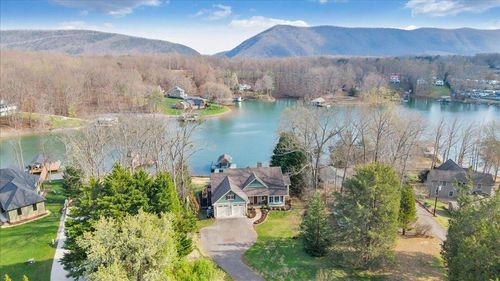 308 Pine Dr, Huddleston, VA, 24104-3013 | Card Image