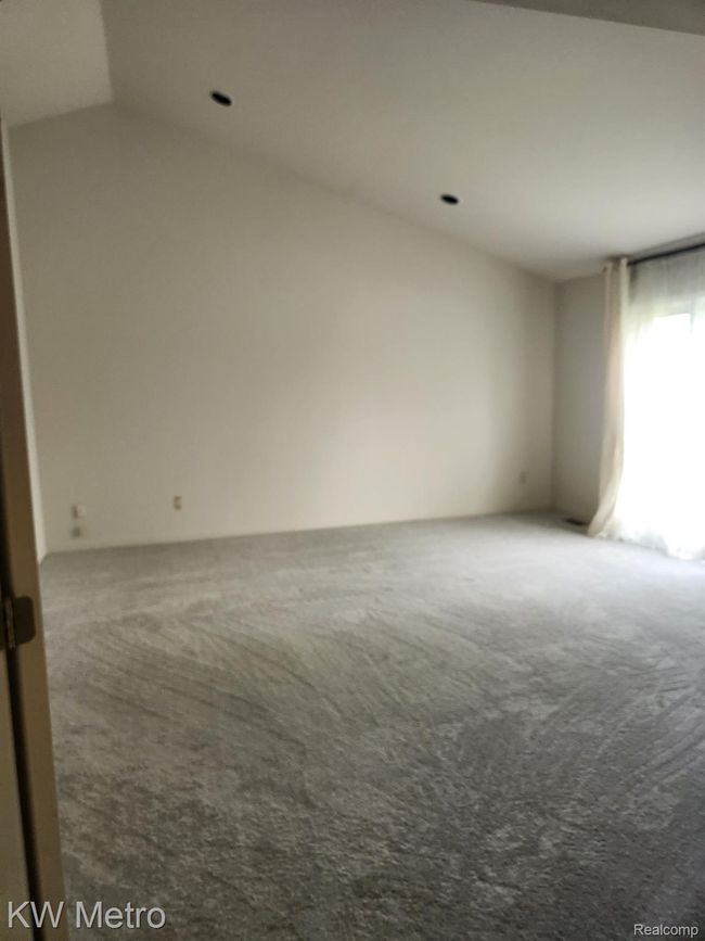 6250 Stonebridge, House other with 4 bedrooms, 3 bathrooms and null parking in West Bloomfield MI | Image 22