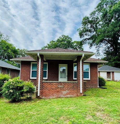129 Kendrick Ct, Mount Holly, NC, 28120-1609 | Card Image