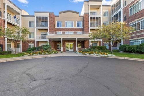 apt-222-8200 W 33rd St, Saint Louis Park, MN, 55426-3892 | Card Image