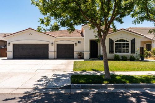 2078 Venezia St, Los Banos, CA, 93635-6438 | Card Image