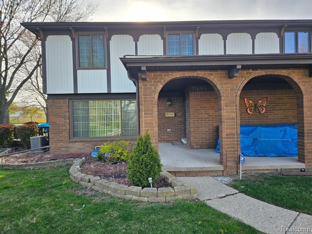 Meadow Lane Dr, Warren, MI 48093