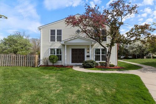 20098 Bryn Mawr Ct, Northville Township, MI, 48167-1916 | Card Image