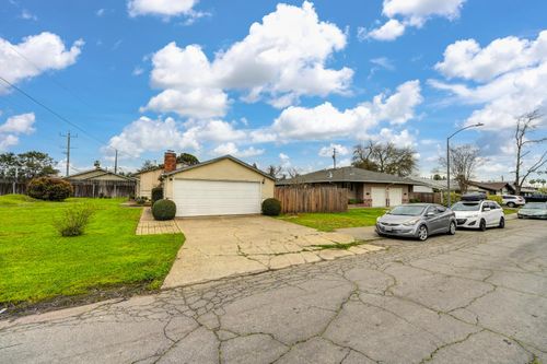 2360 Hurley Way, Sacramento, CA, 95825-3539 | Card Image