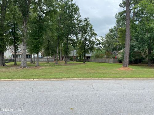 81 Grandview Cir, Brandon, MS, 39047-7397 | Card Image