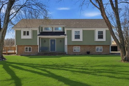 23313 S Aero Dr, Peculiar, MO, 64078-9790 | Card Image