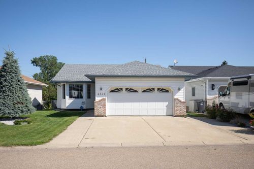 4841 47 Street Close, Innisfail, AB, T4G1T6 | Card Image