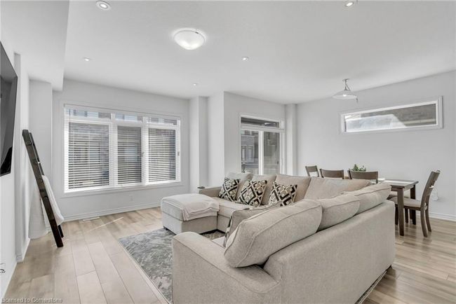 4 - 5000 Connor Dr, Townhouse with 3 bedrooms, 3 bathrooms and 2 parking in Beamsville ON | Image 4