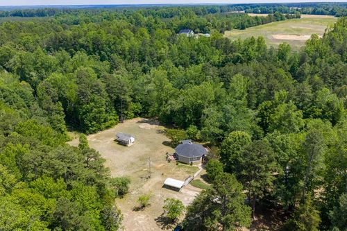 2533 Beech Forest Rd, Kenbridge, VA, 23944-3800 | Card Image