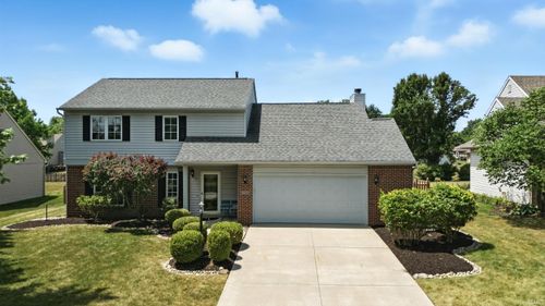 2306 Bluewater Trl, Fort Wayne, IN, 46804-8403 | Card Image