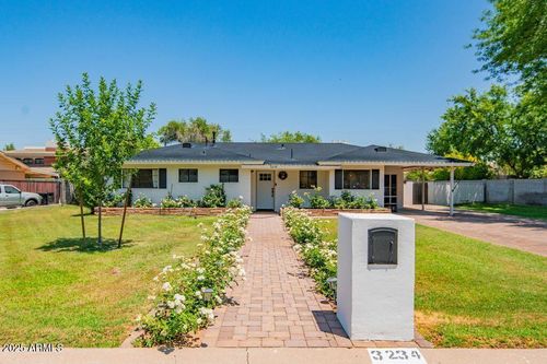 3234 E Coolidge St, Phoenix, AZ, 85018-3322 | Card Image