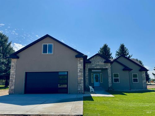 1 E Cherry Ln, Rupert, ID, 83350-9108 | Card Image