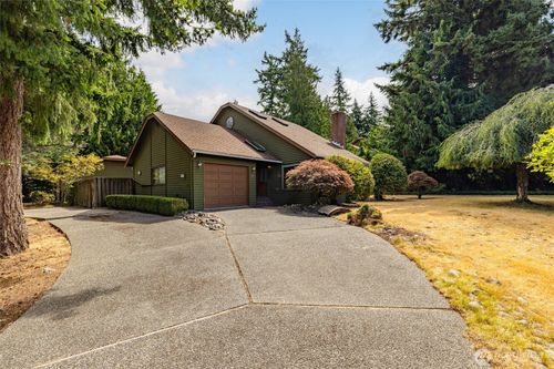 2496 Yew Street Road Bellingham Wa 98229-6802, Bellingham, WA, 98229 | Card Image