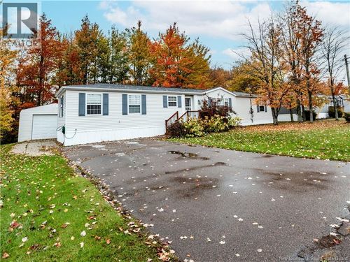 166 Nepisiguit Dr, Dieppe, NB, E1A7N1 | Card Image