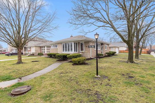 7636 W Rosedale Avenue W, Chicago, IL, 60631 | Card Image