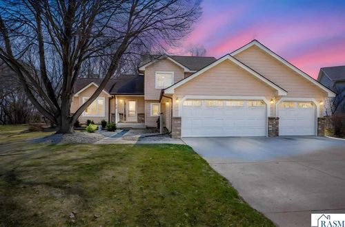 820 Menk Dr, Saint Peter, MN, 56082-1595 | Card Image