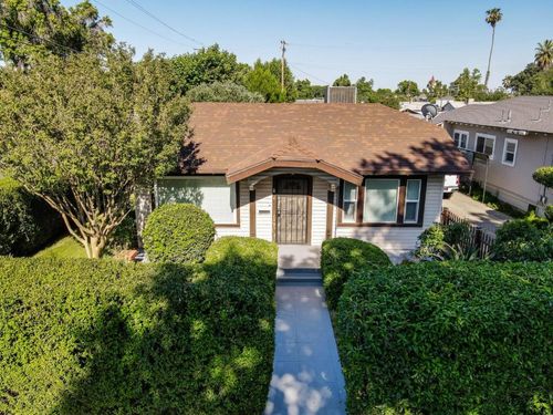 1102 California Avenue, Los Banos, CA, 93635 | Card Image