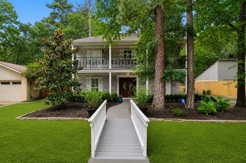 5 N Deerfoot Cir, The Woodlands, TX, 77380-3916 | Card Image